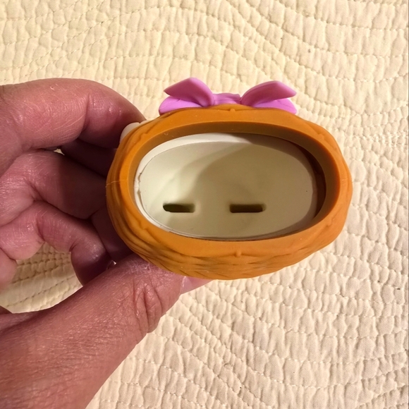 NWT Bath & Body Works Anti Bac Hand Sanitizer Holder With Bunny In A Basket - Picture 3 of 3